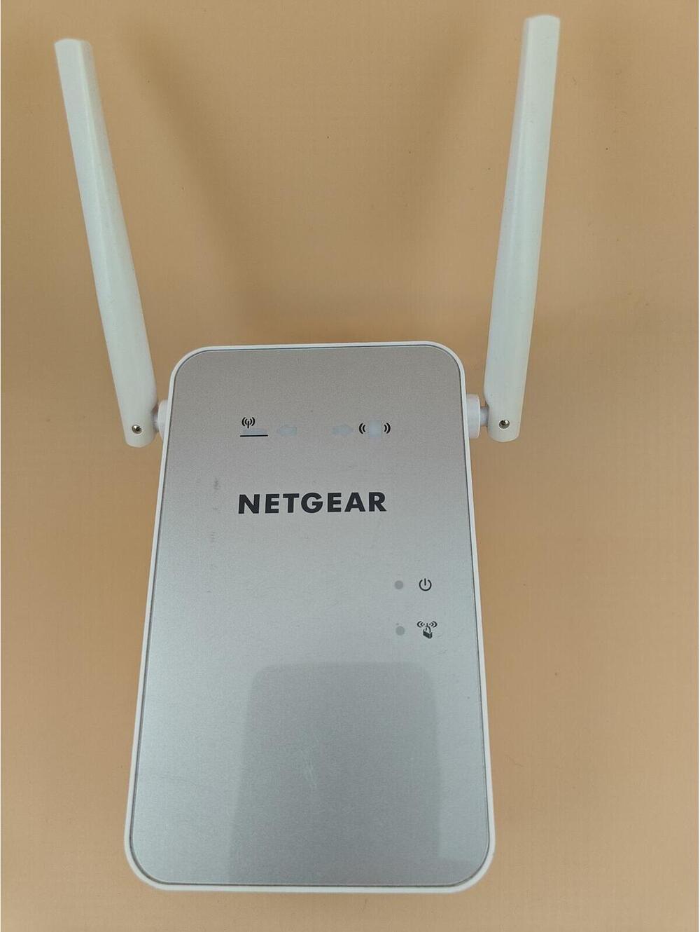NETGEAR AC1200 Dual Band WiFi Range Extender EX6150v2 Home Signal Booster Plug